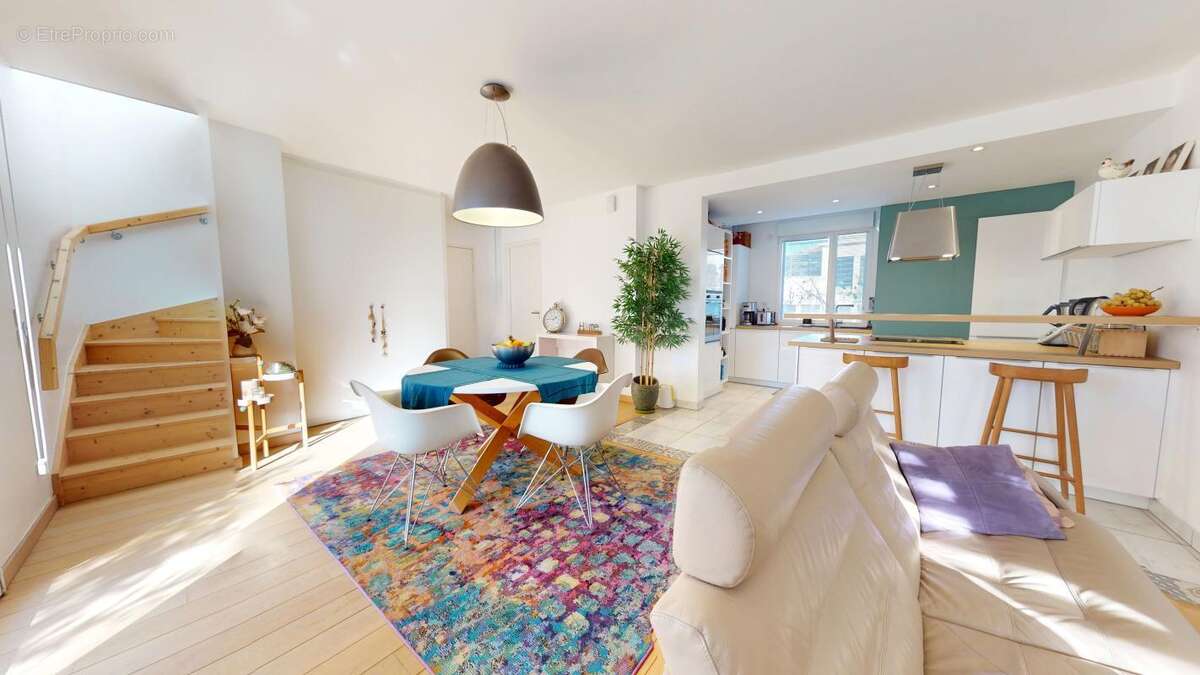 Appartement à LYON-5E