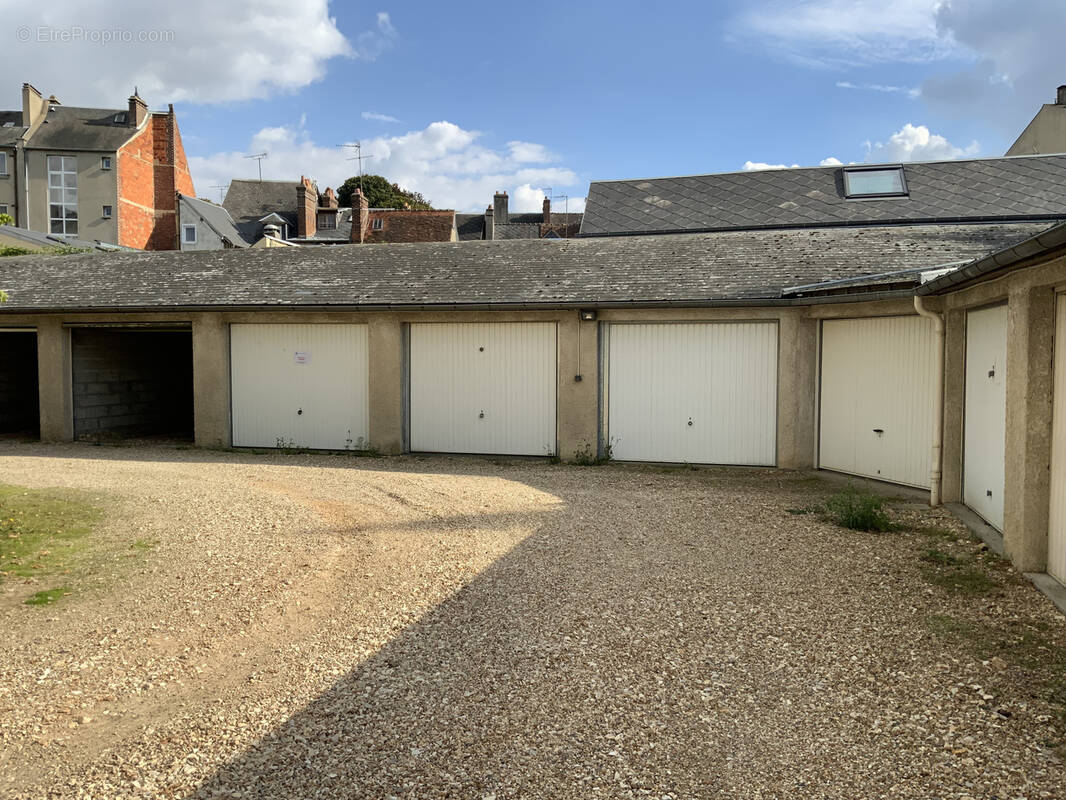 Parking à EVREUX