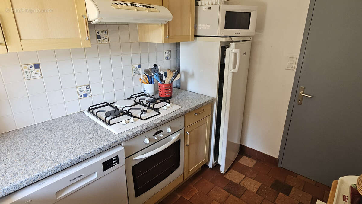 Maison de 71 m2 habitables plein centre bourg ! - photo 7