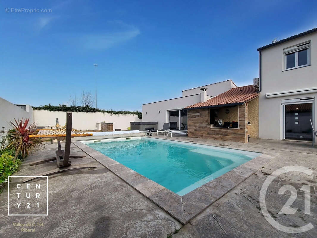 Maison 160 m² à Le Soler  - photo 5