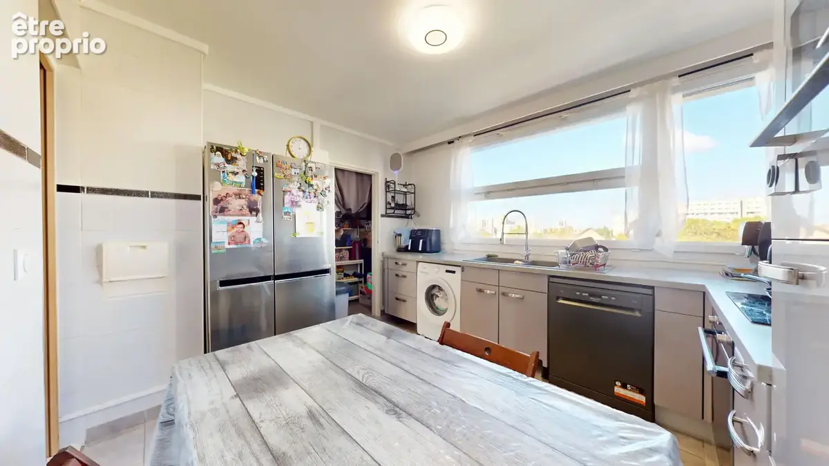 Exclu AVL  Aubervilliers Proche métro 4 Chemins  3/4 Pièces au dernier étage  Balcon et Vues Dégagées  Appartement Traversant  E - photo 12