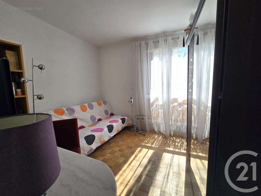 Appartement 4 pièces 72 m² à vendre à Fontenay-Sous-Bois (94120) - photo 9