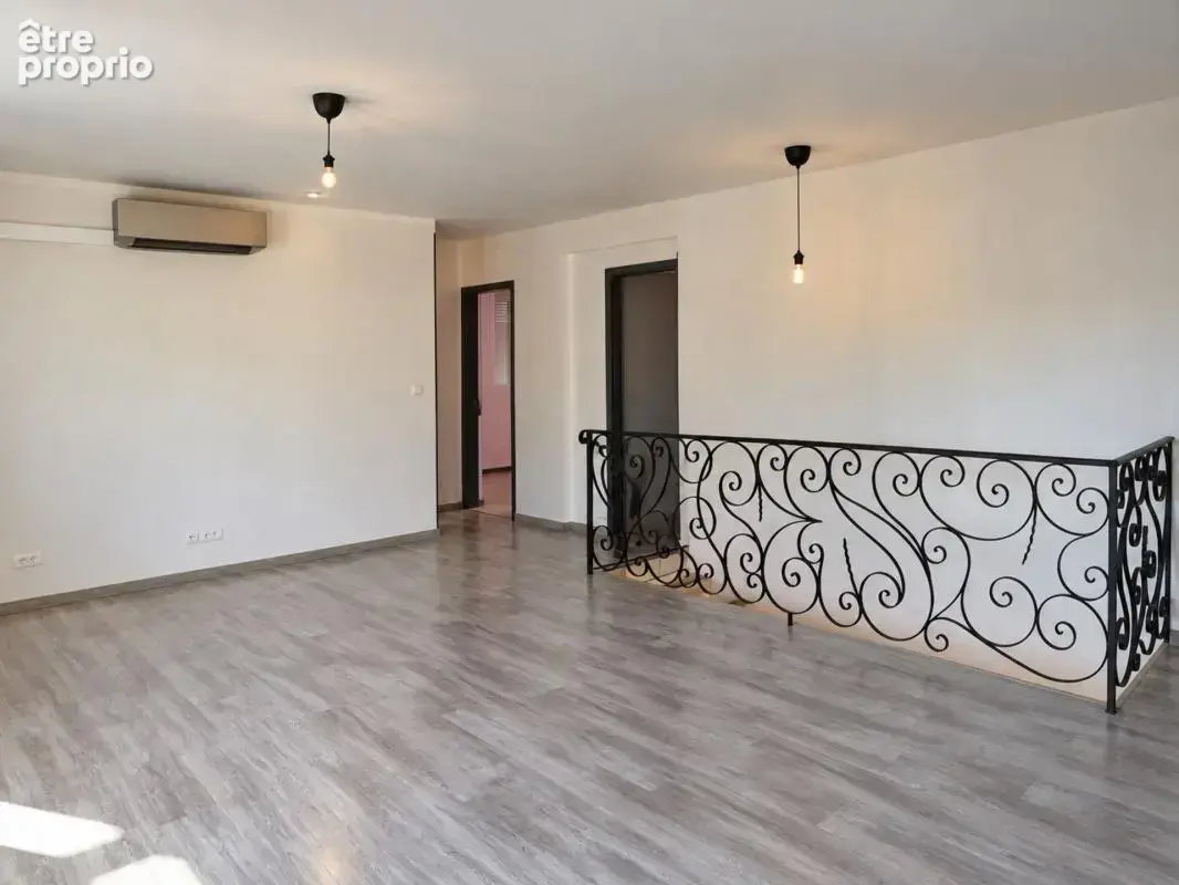 Pavillon individuel - 160m2 - 4 chambres - photo 3