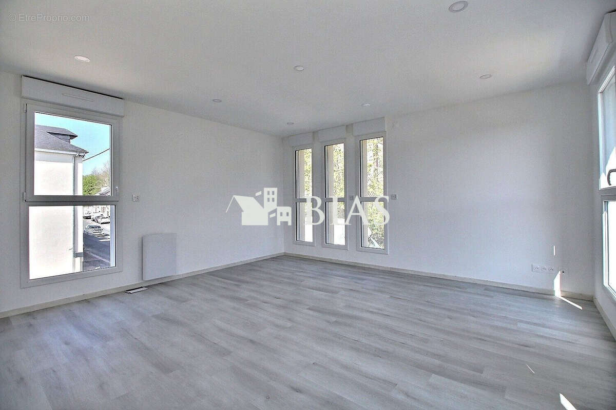 Appartement à LE HOULME