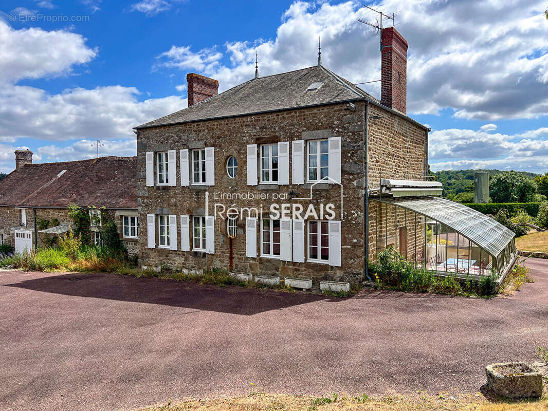 Maison bourgeoise à vendre à PUTANGES LE LAC - photo 15