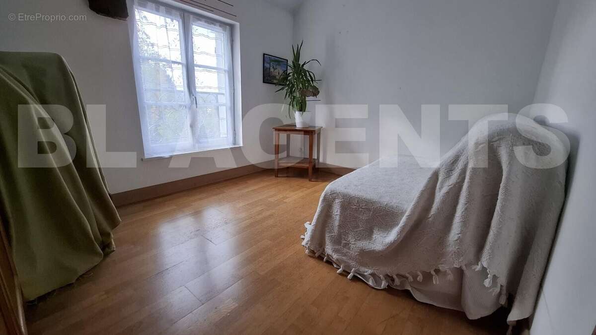 20251022_110651 - Maison à COULOMMIERS