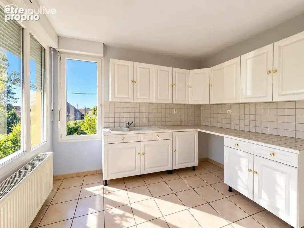 VILLEBOUGIS (89) - MAISON 130 m² - 185 000 € - photo 7