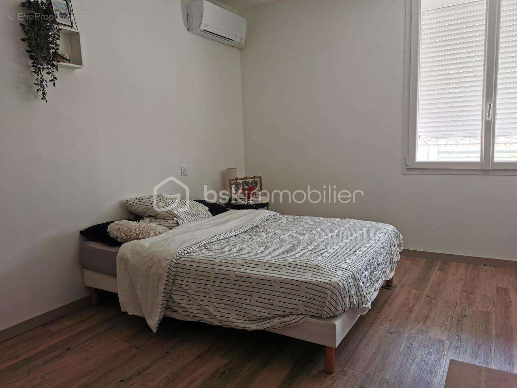 Maison à SAINT-ESTEVE