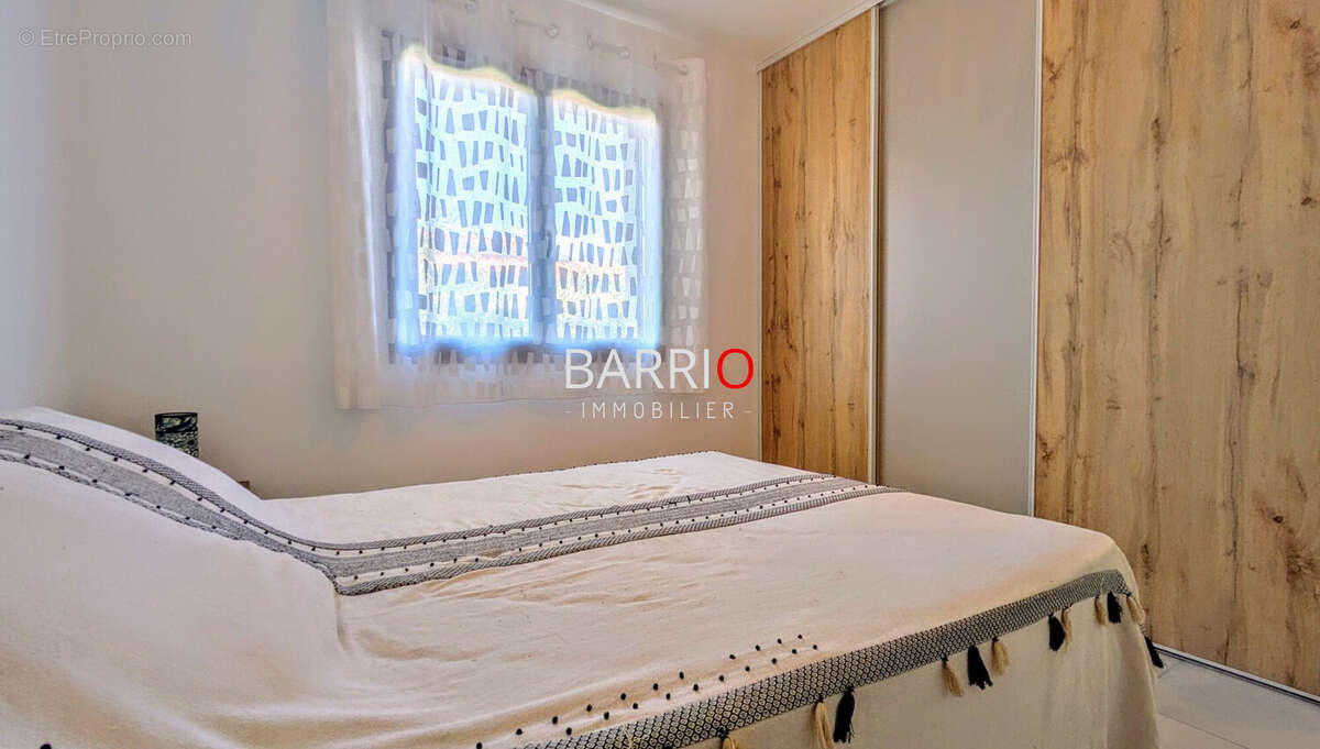 Maison à LAROQUE-DES-ALBERES