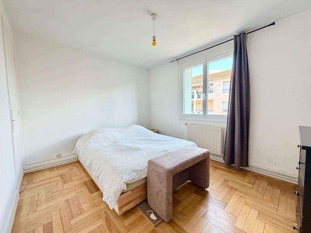 Appartement à LYON-8E