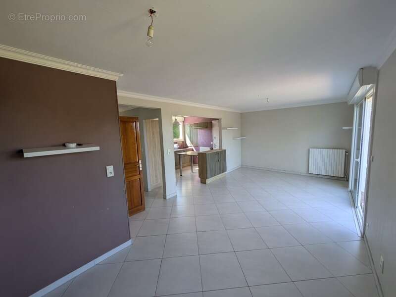 Neulliac maison en rez de chaussee sureleve de 73m² 3 pieces parcelle de 1231m² en partie constructible - photo 7