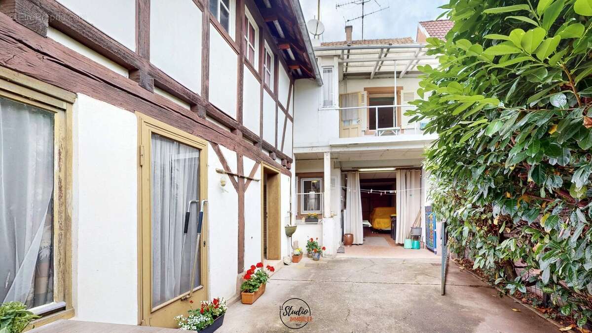Maison à NIEDERMODERN