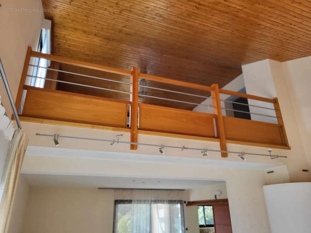 Maison impeccable de cinq chambres  et économe en énergie - photo 6