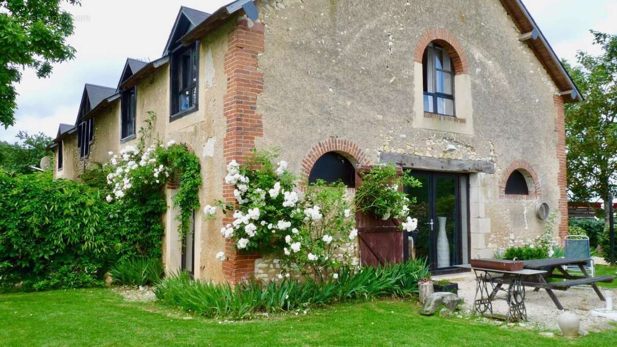 Maison à ANGLES-SUR-L'ANGLIN