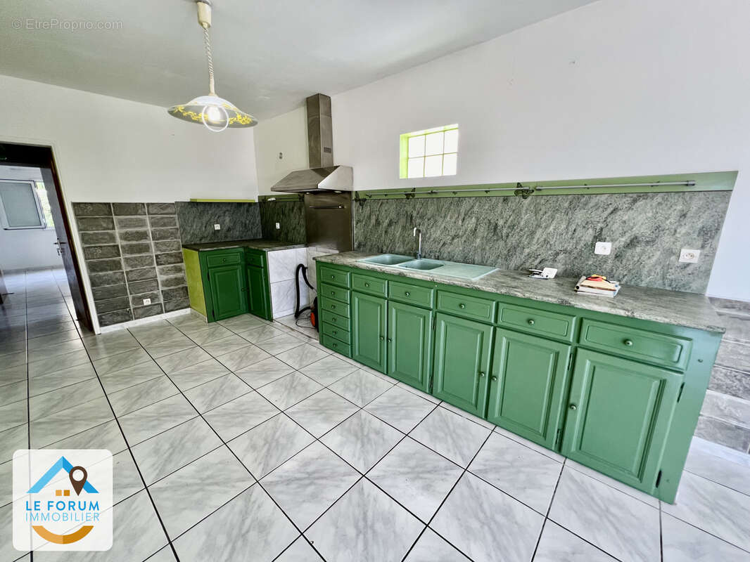 Saint joseph 97480 - superbe villa t4 - beaux volumes - cadre agréable - proche commodités - photo 2