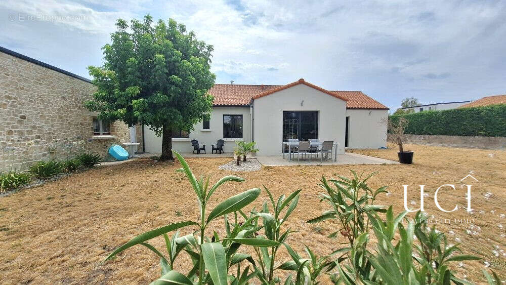 Maison 6 pièces 123 m² à vendre à Saint-Sebastien-Sur-Loire (44230) - photo 6
