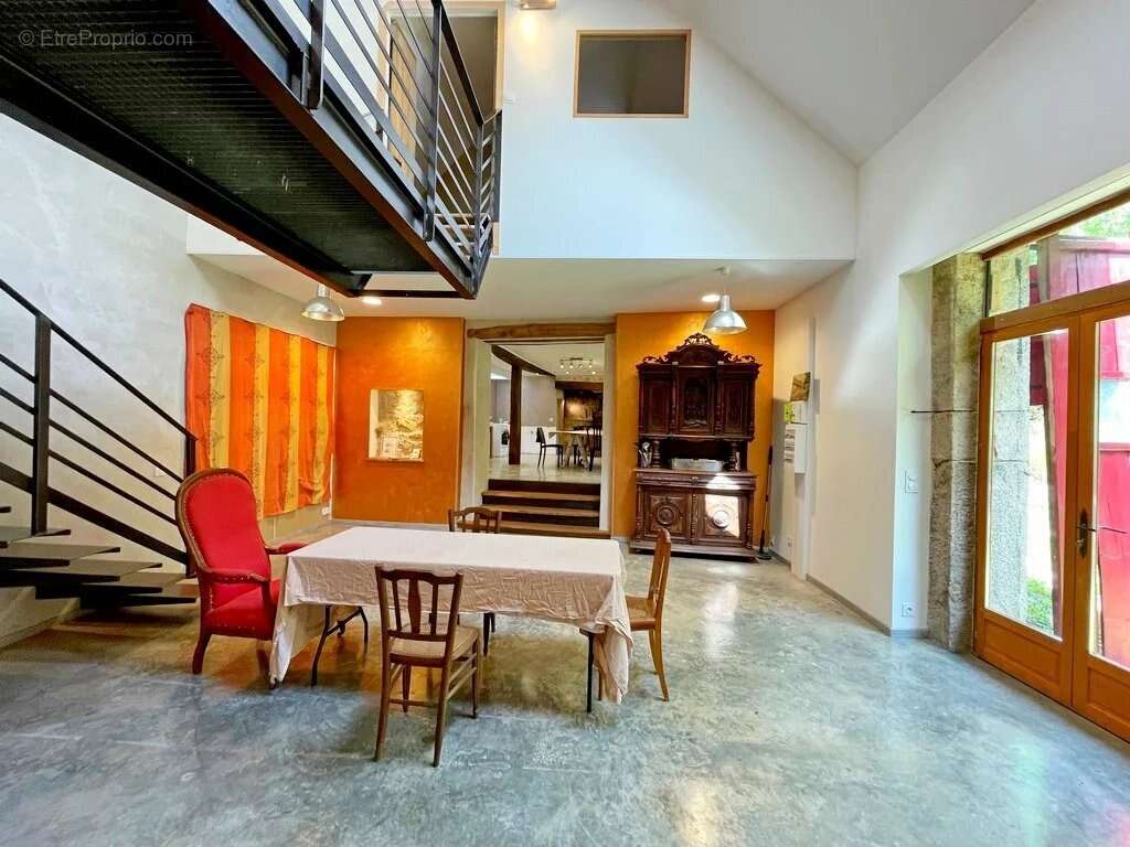 Maison à SAINT-BRISSON