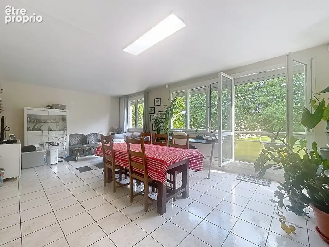 Appartement Le Grand Quevilly 4 pièce(s) 70 m2 - photo 2