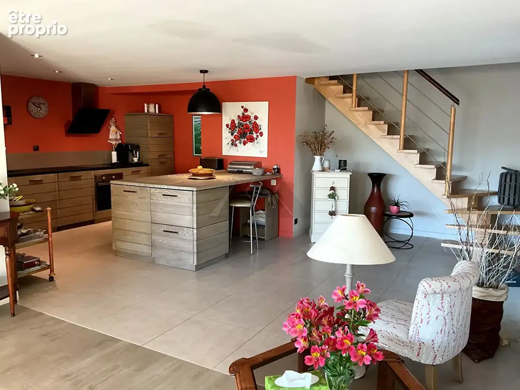 A vendre corps de ferme avec dépendances aménagées à lannilis - photo 4