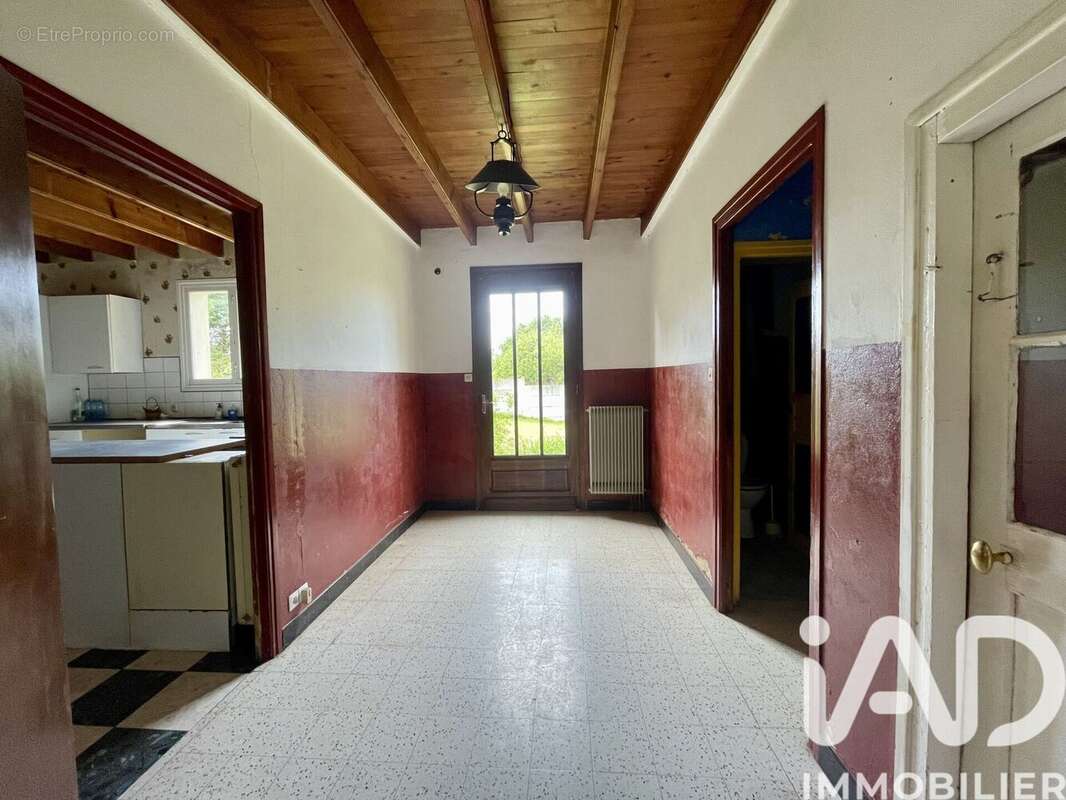 Maison 161 m² à Beaumerie-Saint-Martin  - photo 4