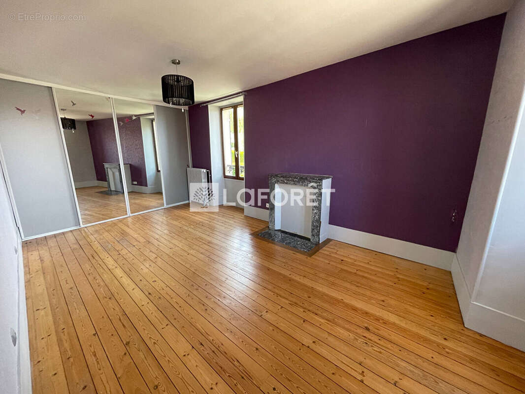 Maison à MEZIERES-SUR-SEINE