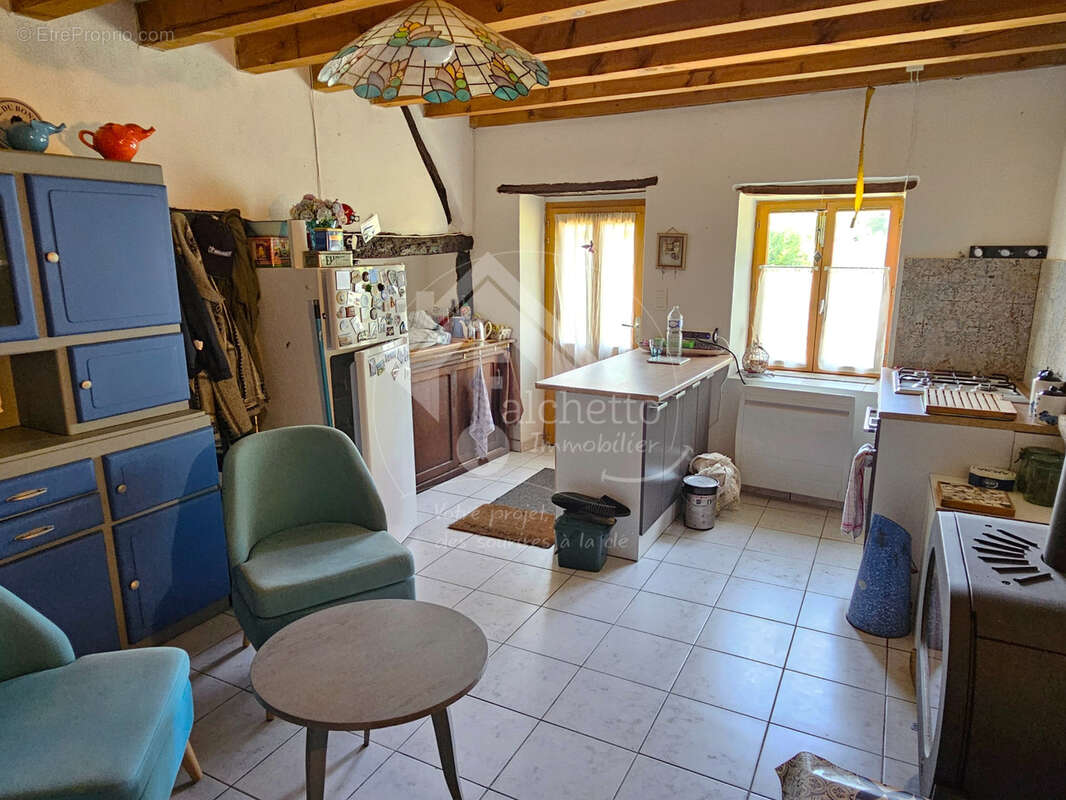 Maison à ARFEUILLES