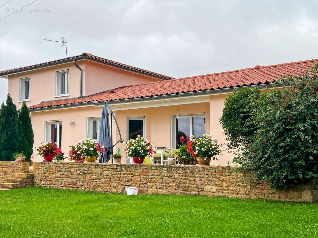 Maison à LE BOIS-D&#039;OINGT