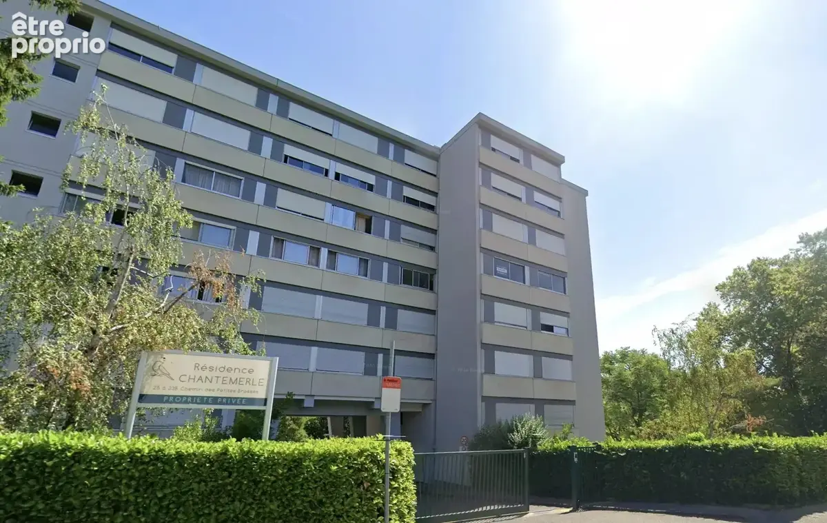Parking à CALUIRE-ET-CUIRE
