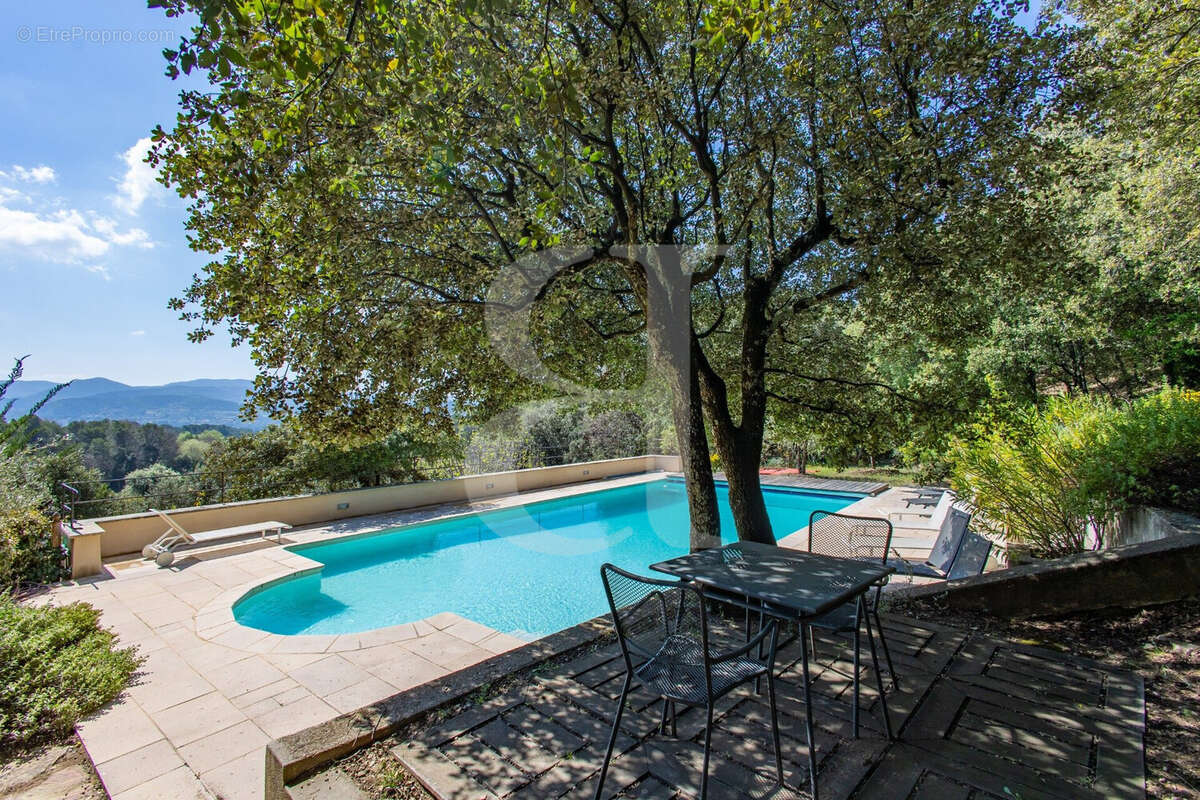 Maison à VAISON-LA-ROMAINE