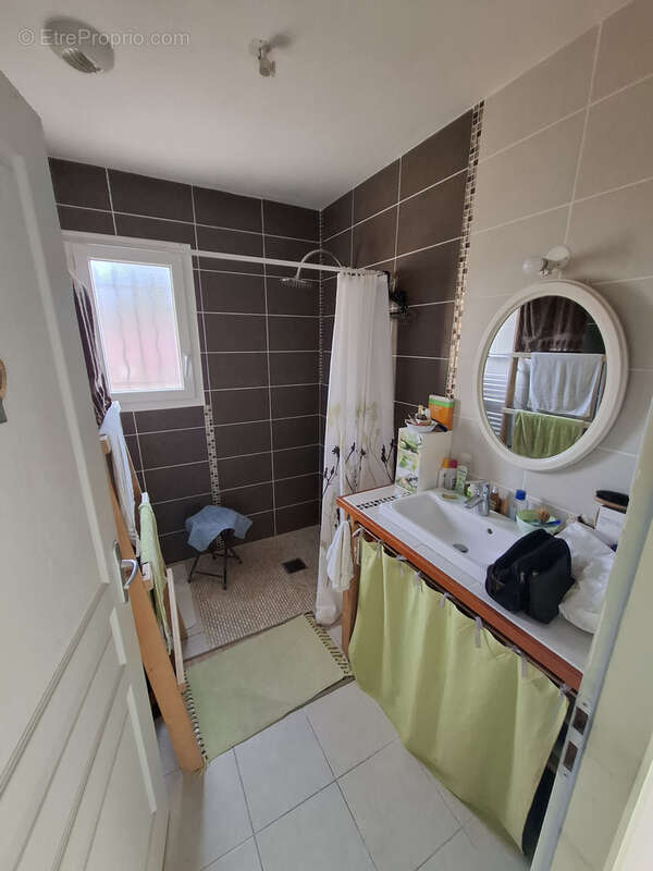 Maison à FONTVIEILLE