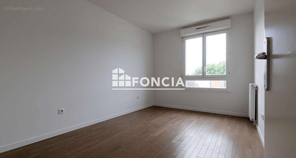 Appartement à CORBEIL-ESSONNES