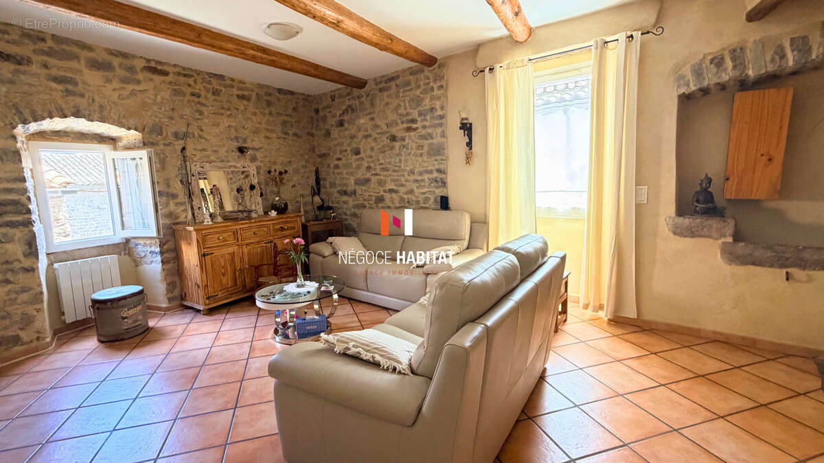 Maison à CLARET