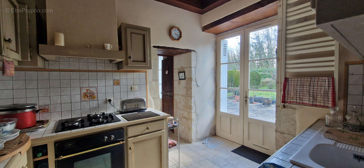 Maison à CHAMPIGNY-SUR-VEUDE