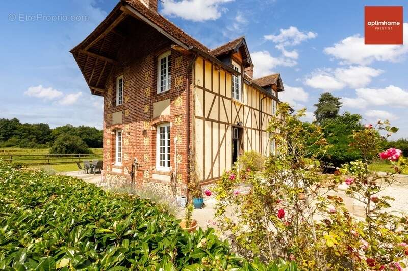 Maison à AJOU
