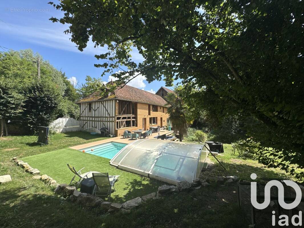 Photo 1 - Maison à LOUZE