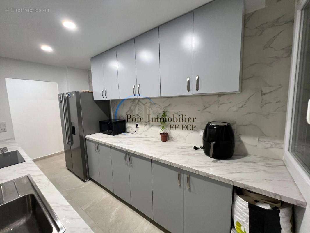 Appartement à MARSEILLE-9E