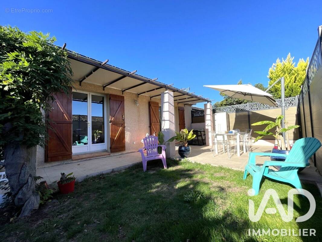 Photo 1 - Maison à PLAN-DE-LA-TOUR