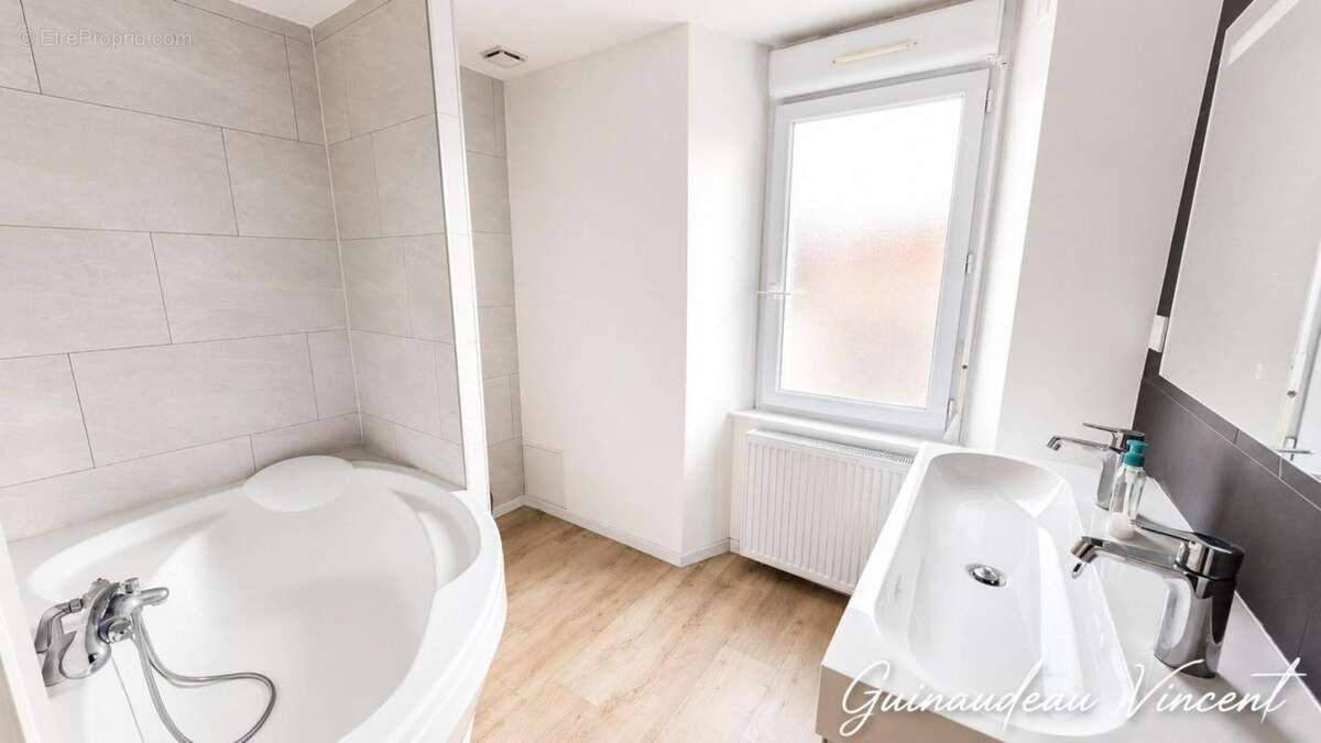 Maison entierement renovée - photo 8
