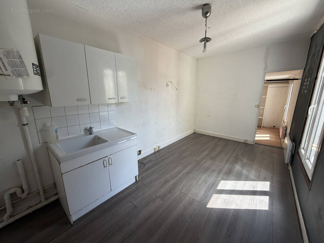 Appartement à SARTROUVILLE