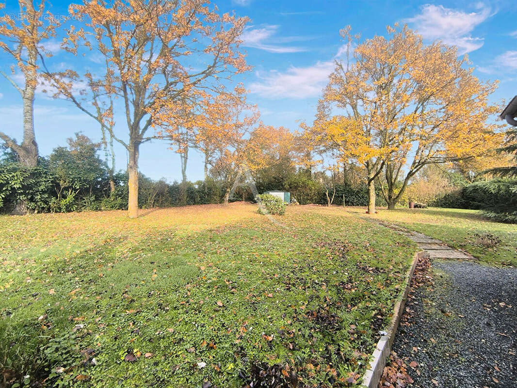 Maison à CHAMBELLAY