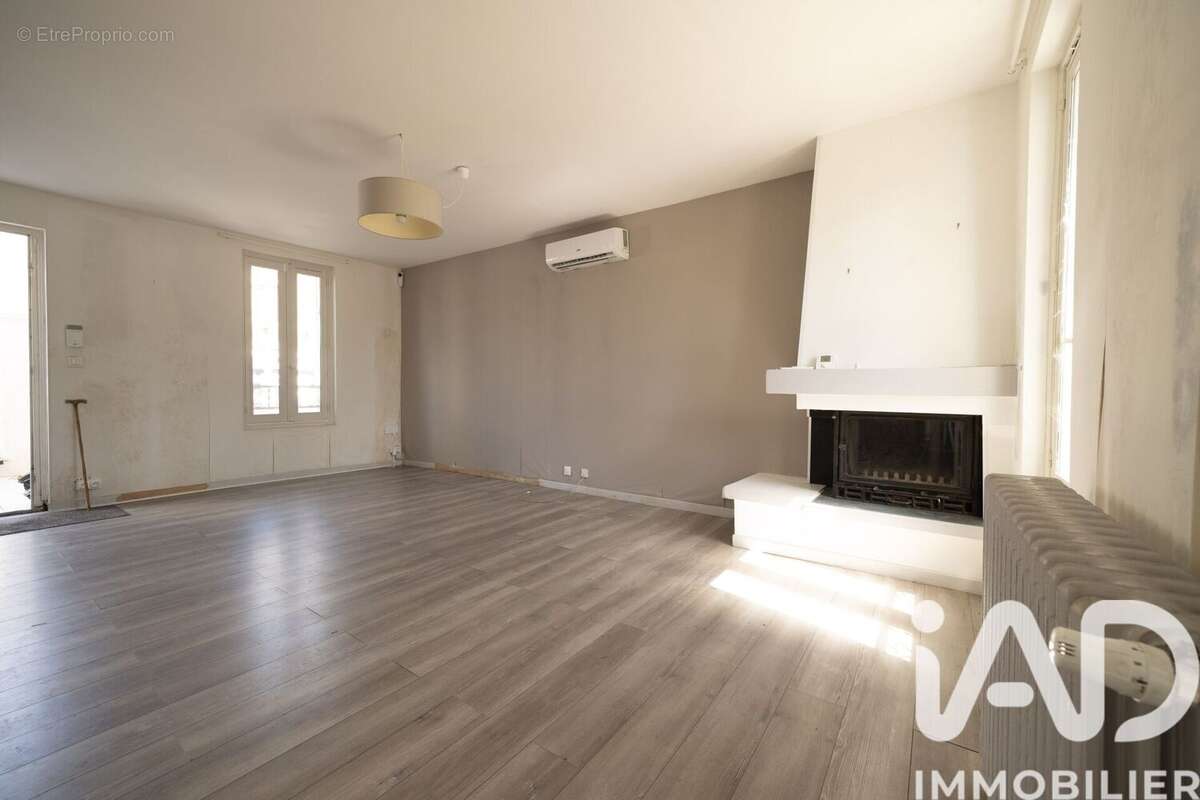 Photo 3 - Maison à LE LARDIN-SAINT-LAZARE