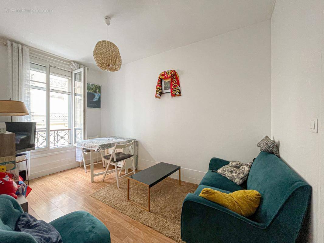 Appartement à PARIS-18E