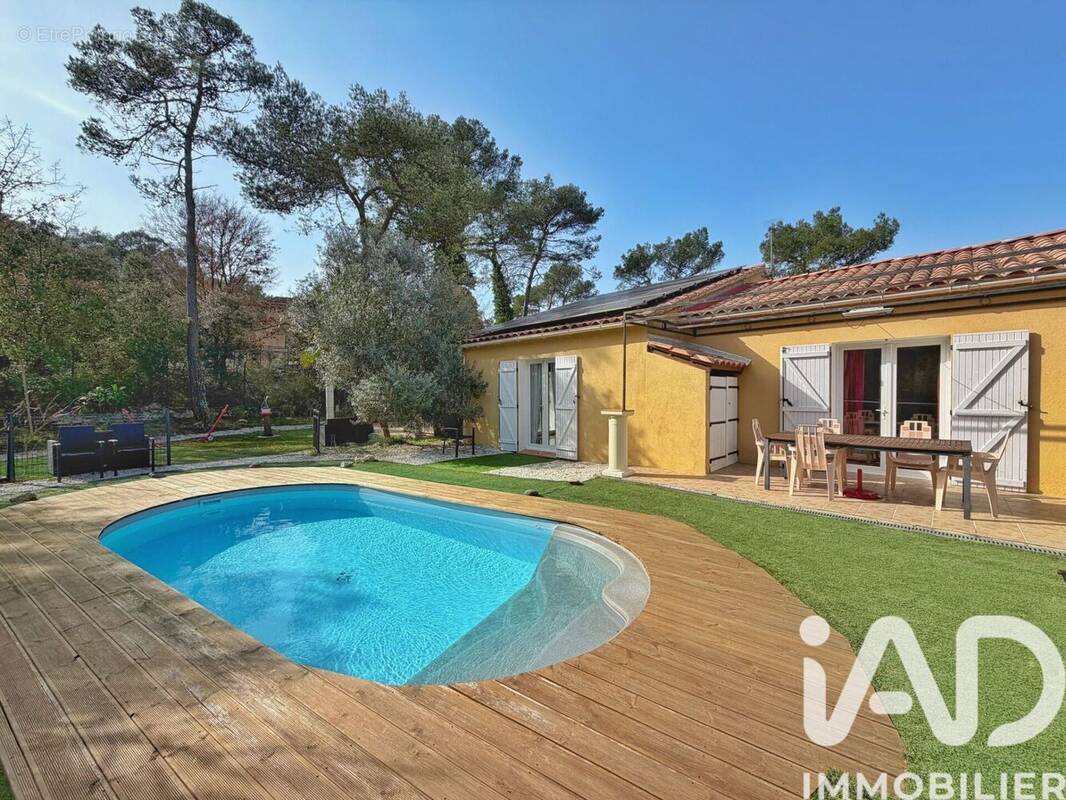 Photo 1 - Maison à ROCBARON