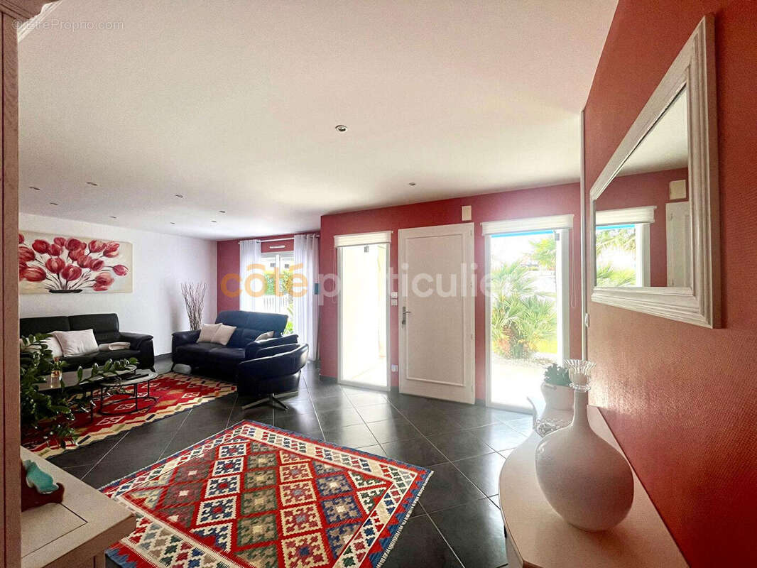 Maison à MESCHERS-SUR-GIRONDE