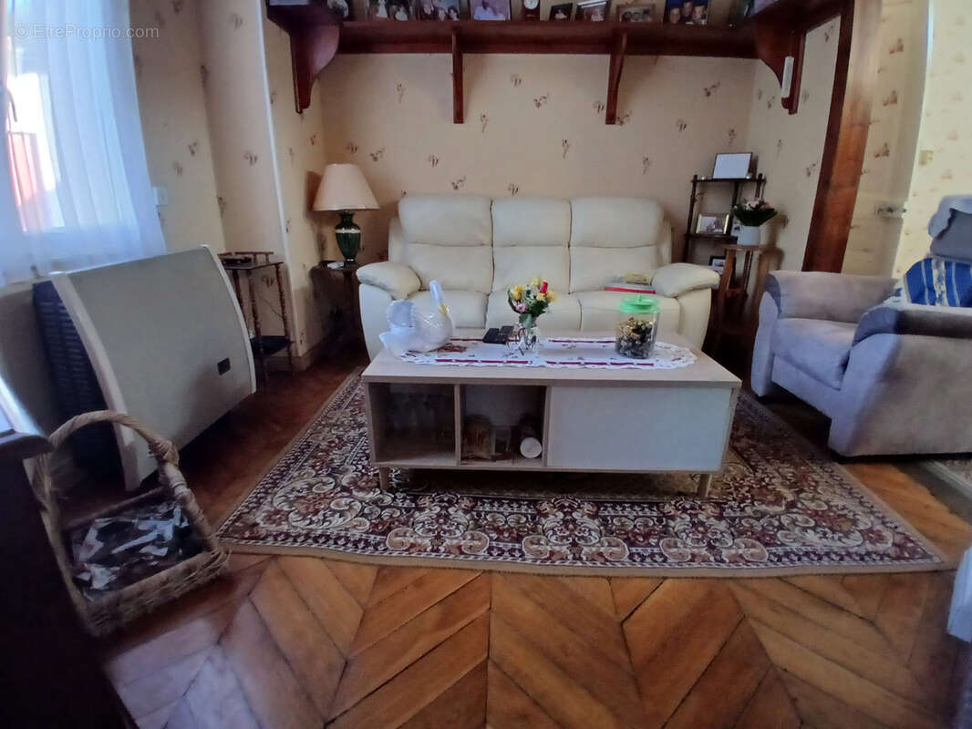 Grande Maison Familiale - Beau potentiel - photo 10