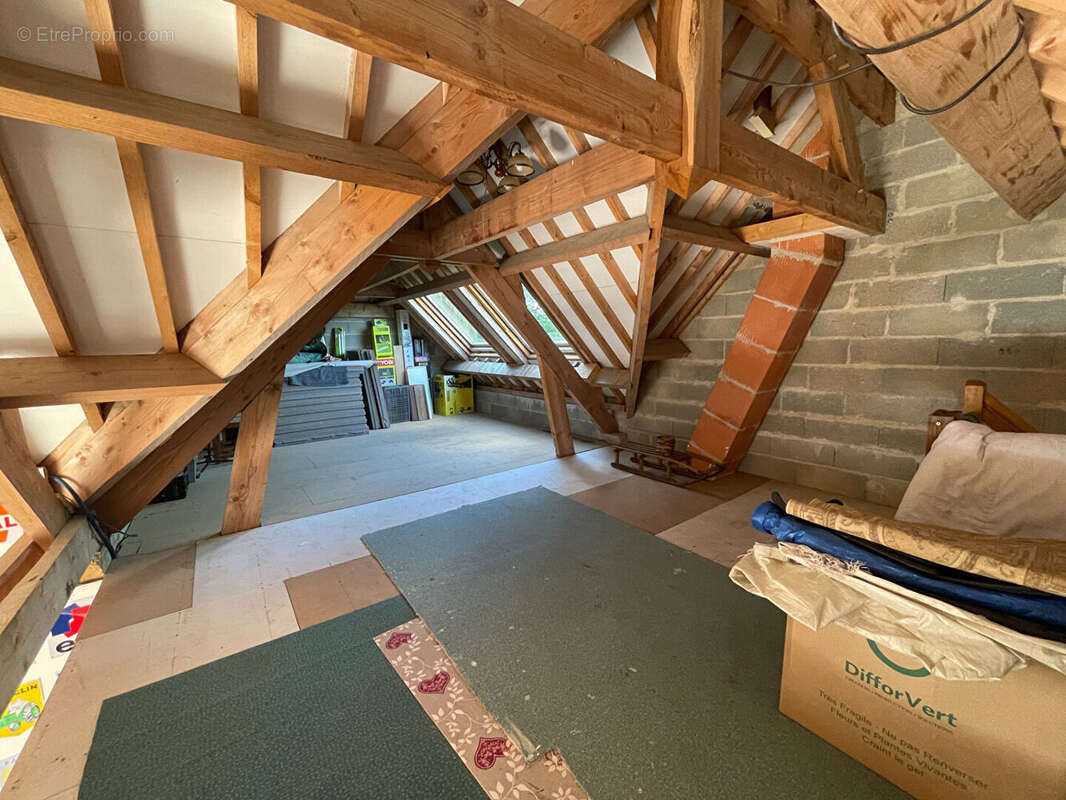 Maison à LE GUE-DE-LONGROI