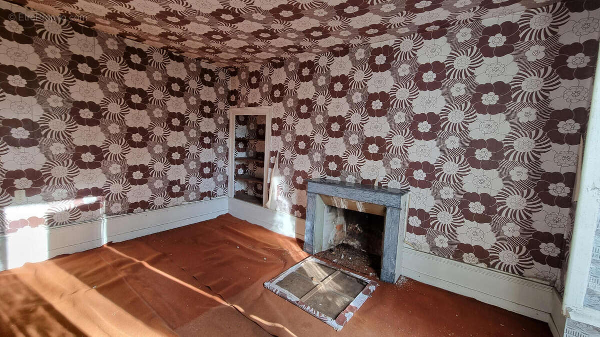 20250123_145520 - Maison à JAVERLHAC-ET-LA-CHAPELLE-SAINT-ROBERT