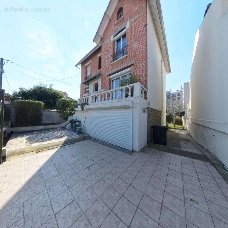 Maison à MAISONS-ALFORT