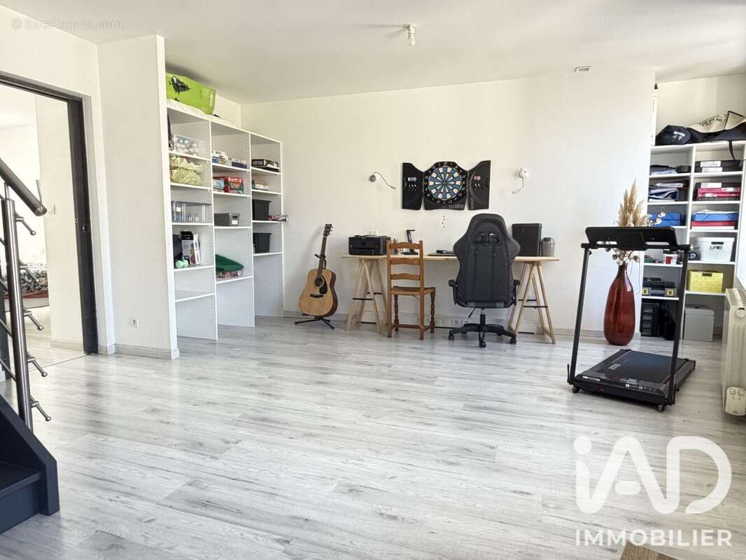 Maison 132 m² à Saint-Amand-Sur-Sevre  - photo 5