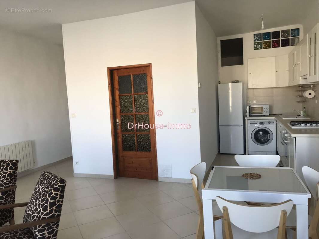 Appartement à MARSEILLE-7E